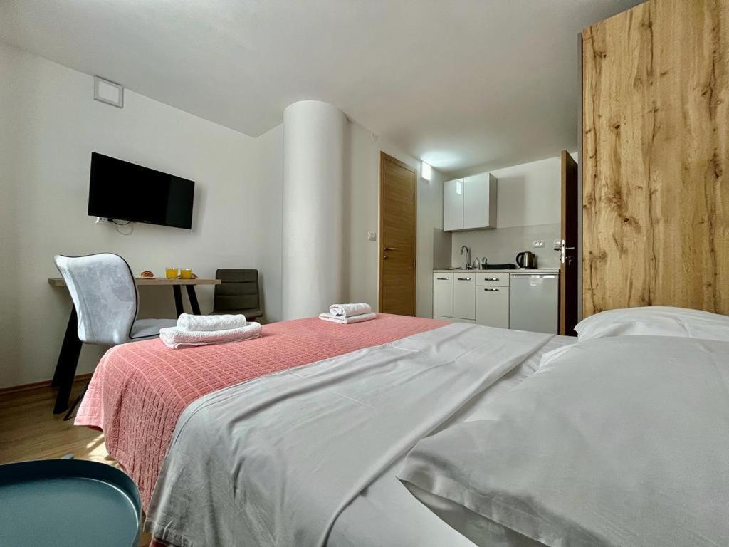 Apartmani Roza Пула Экстерьер фото